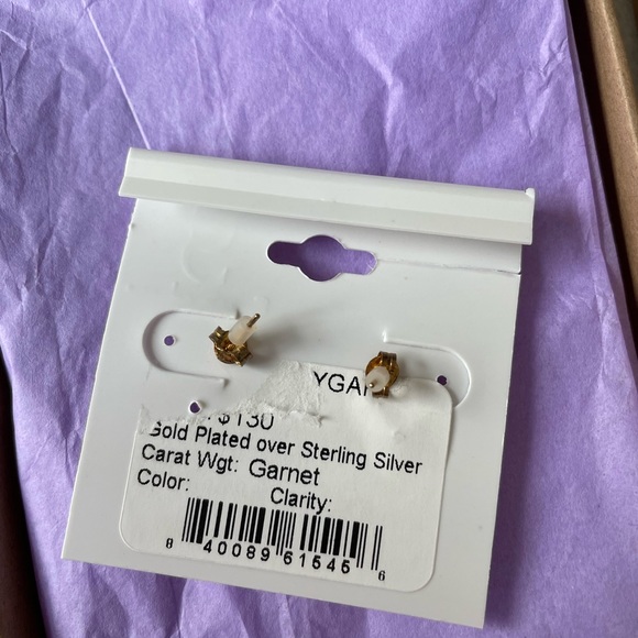 Savvy Cie Jewels NWT Garnet Stud Earrings - Picture 3 of 3